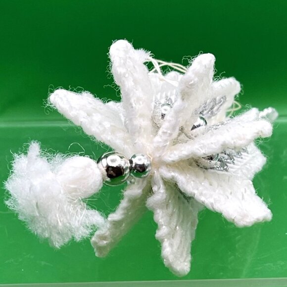 Set 3 Vintage Crochet Bell Ornaments Handmade White Silver 80s Christmas Décor - Picture 6 of 7